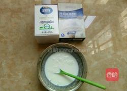 花生巧克力水果冰激淋的做法图解2