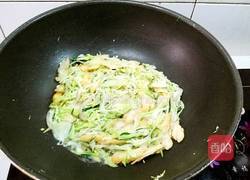  卷心菜炒油条的做法图解9