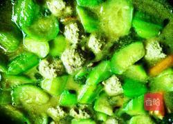 丝瓜香菇丸子汤的做法图解3