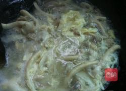 袖珍菇鸡蛋汤的做法图解7