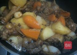 土豆焖鸡的做法图解8