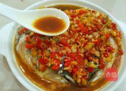 双椒蒸鲢鱼头的做法图解12