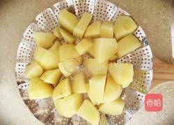 土豆菜团子的做法图解2