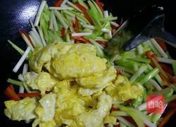 彩椒韭黄炒鸡蛋的做法图解7