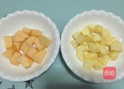 哈密瓜苹果汁的做法图解2