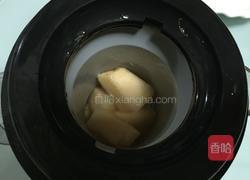 哈密瓜苹果汁的做法图解4