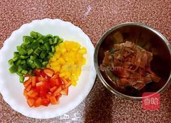 彩椒培根炒饭的做法图解2