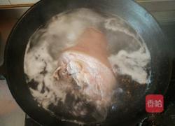 炖猪肘子的做法图解2