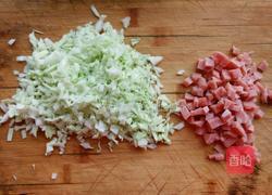 卷心菜土豆饼的做法图解3