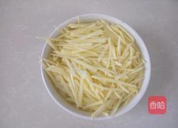 青椒番茄土豆丝的做法图解3