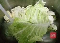 爆炒酸辣卷心菜的做法图解2