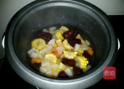 萝卜红枣玉米汤的做法图解5