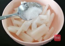 香辣萝卜条的做法图解2