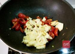  圣女果炒鸡蛋的做法图解9