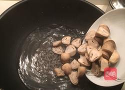 鲜菇炒牛肉的做法图解3