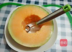 哈密瓜拼盘的做法图解3