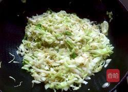 爆炒卷心菜的做法图解7
