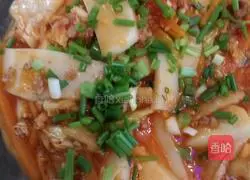 Illustration of how to make fried rice cakes with minced meat and kimchi 4
