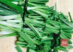 韭菜炒绿豆芽的做法图解3