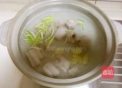 玉米萝卜排骨汤的做法图解7