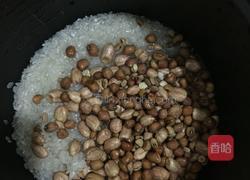 红豆花生粥的做法图解2