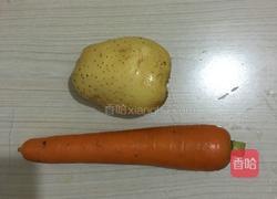 胡萝卜土豆饼的做法图解1