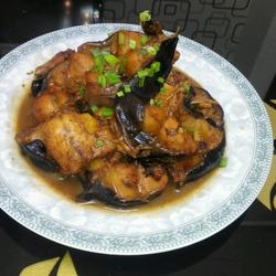 冰糖鲶鱼的做法[图]