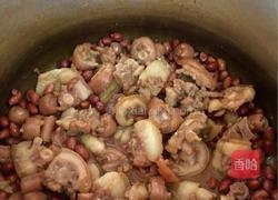 猪尾巴焖花生的做法图解12