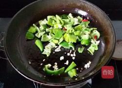 双椒炒肘子的做法图解5