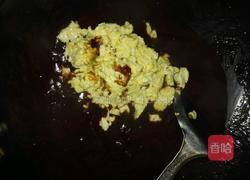 鸡蛋炸味极甜面酱的做法图解7