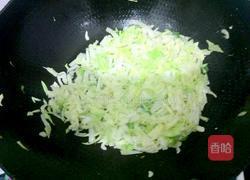 卷心菜炒米饭的做法图解4