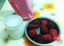 杨梅奶昔的做法图解1