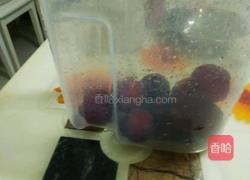 杨梅奶昔的做法图解2