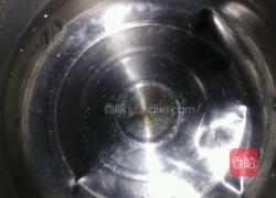 酒酿荷包蛋的做法图解1