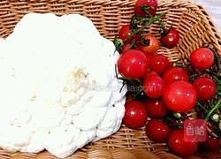 圣女果炒花菜的做法图解1