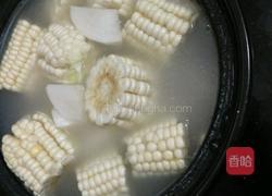 排骨玉米白萝卜汤的做法图解4