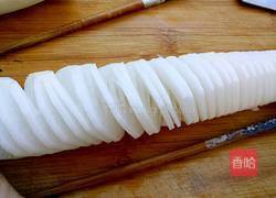 开胃小菜拉花萝卜的做法图解2