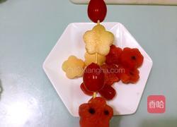 西瓜水果串的做法图解3