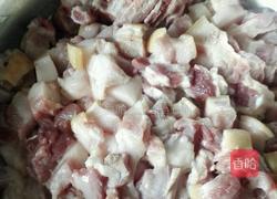 菠萝红烧肉的做法图解2