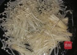 凉拌金针菇黄瓜的做法图解3