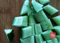 哈密瓜果蔬酸奶沙拉的做法图解4