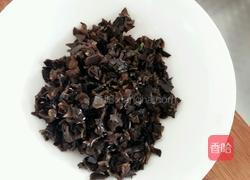 开口烧麦～胡萝卜木耳鲜肉馅的做法图解5