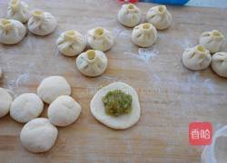 松软龙利鱼芹菜包子的做法图解8