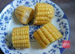 萝卜玉米骨头汤的做法图解2