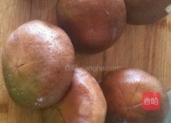 香菇西兰花的做法图解2