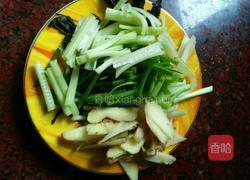 蒜香炒贝壳的做法图解1