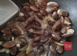 蒜香炒贝壳的做法图解3