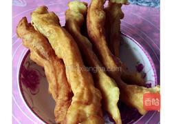 酥香油条的做法图解10