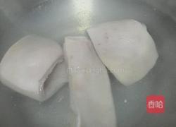 彩椒炒猪皮的做法图解2