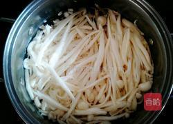 番茄海鲜菇的做法图解2